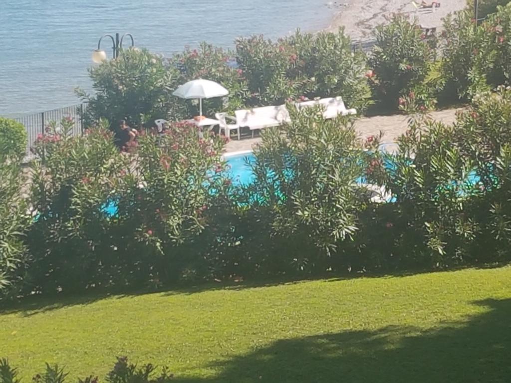 Casa Di Ludovica Lägenhet Manerba del Garda Exteriör bild