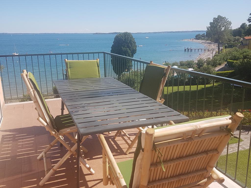 Casa Di Ludovica Lägenhet Manerba del Garda Exteriör bild