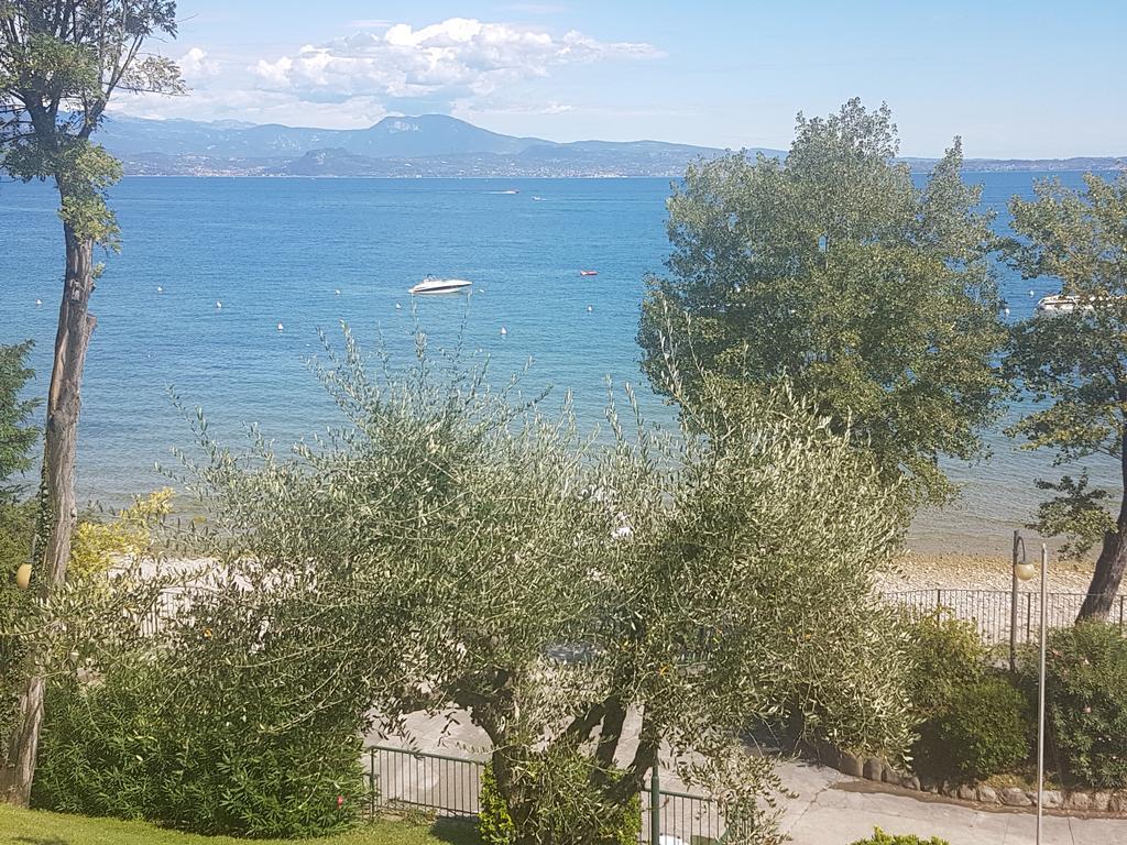 Casa Di Ludovica Lägenhet Manerba del Garda Exteriör bild