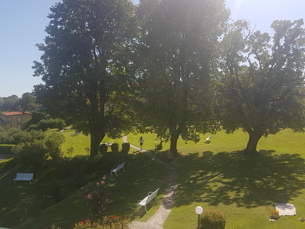 Casa Di Ludovica Lägenhet Manerba del Garda Exteriör bild