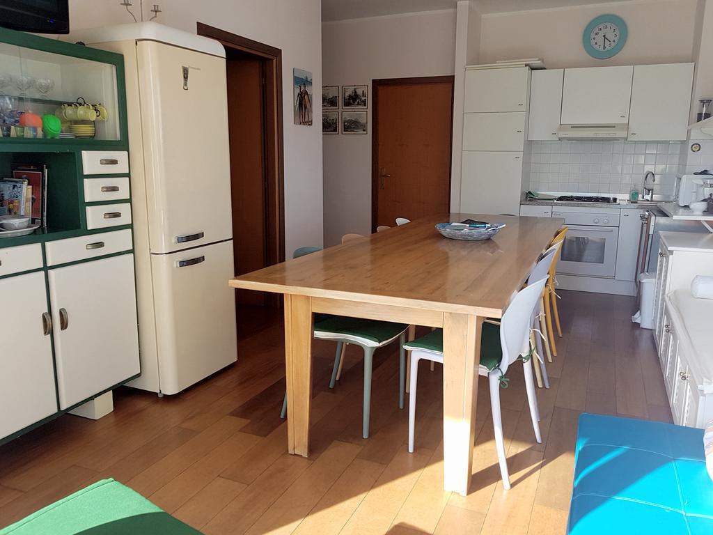 Casa Di Ludovica Lägenhet Manerba del Garda Exteriör bild