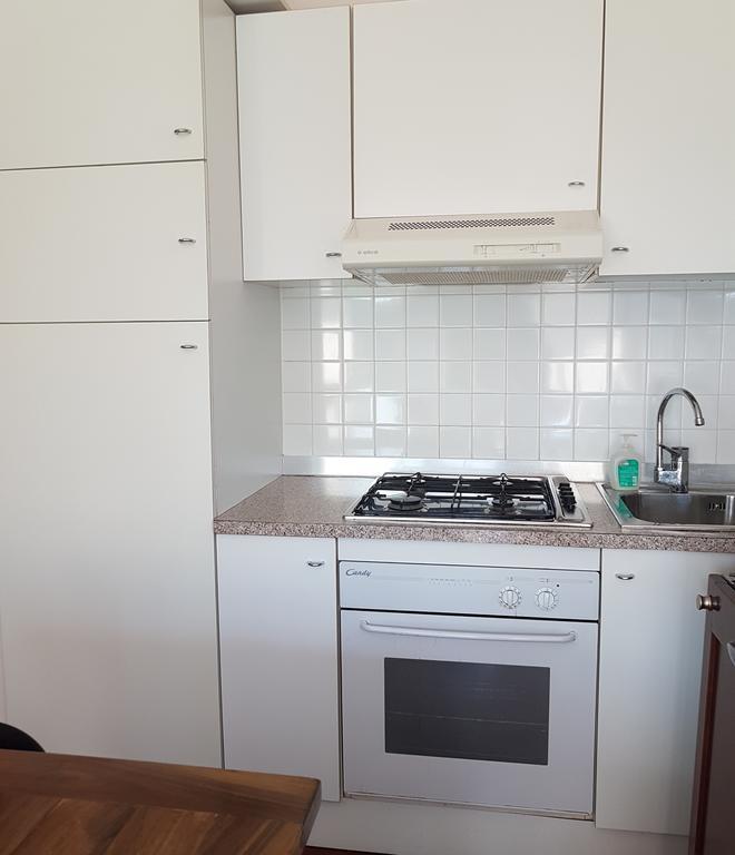 Casa Di Ludovica Lägenhet Manerba del Garda Exteriör bild