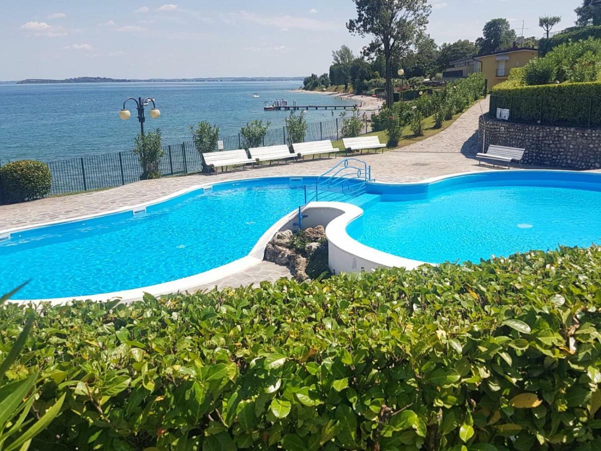 Casa Di Ludovica Lägenhet Manerba del Garda Exteriör bild